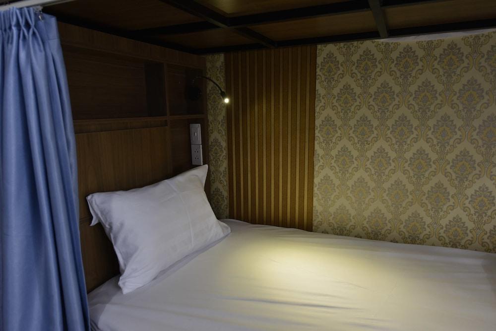Ha Noi Cue Hub Hotel Hanoi Exterior photo